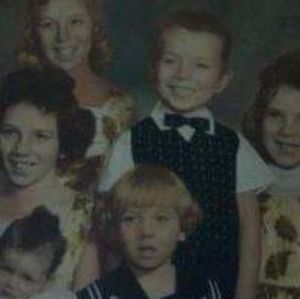 Meet your Posher, Holly